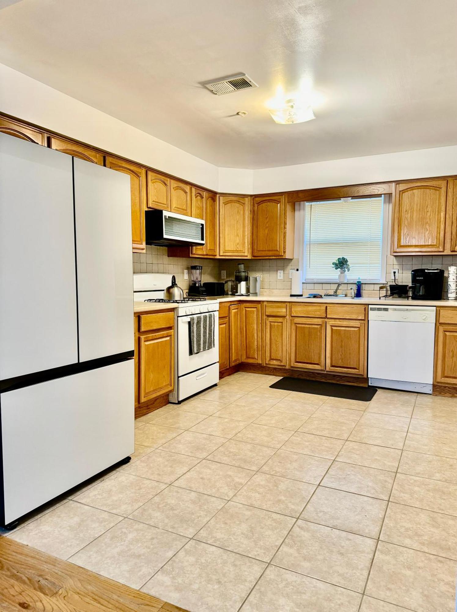 Stylish Evergreen Apartment By Newark Airport 외부 사진