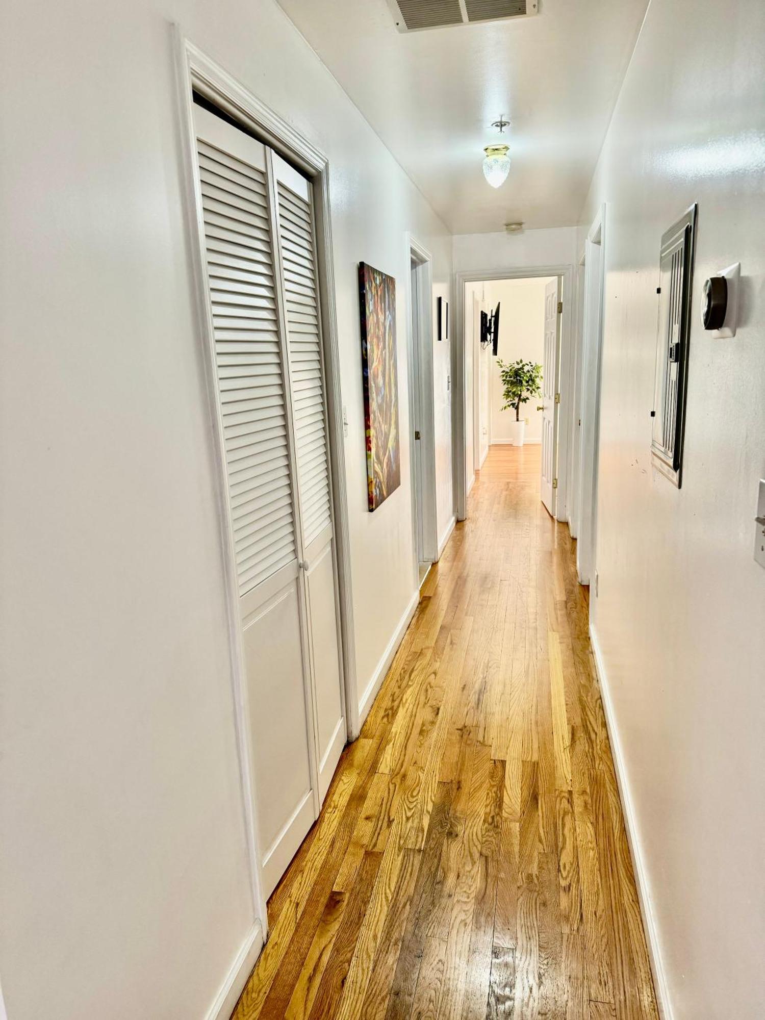 Stylish Evergreen Apartment By Newark Airport 외부 사진