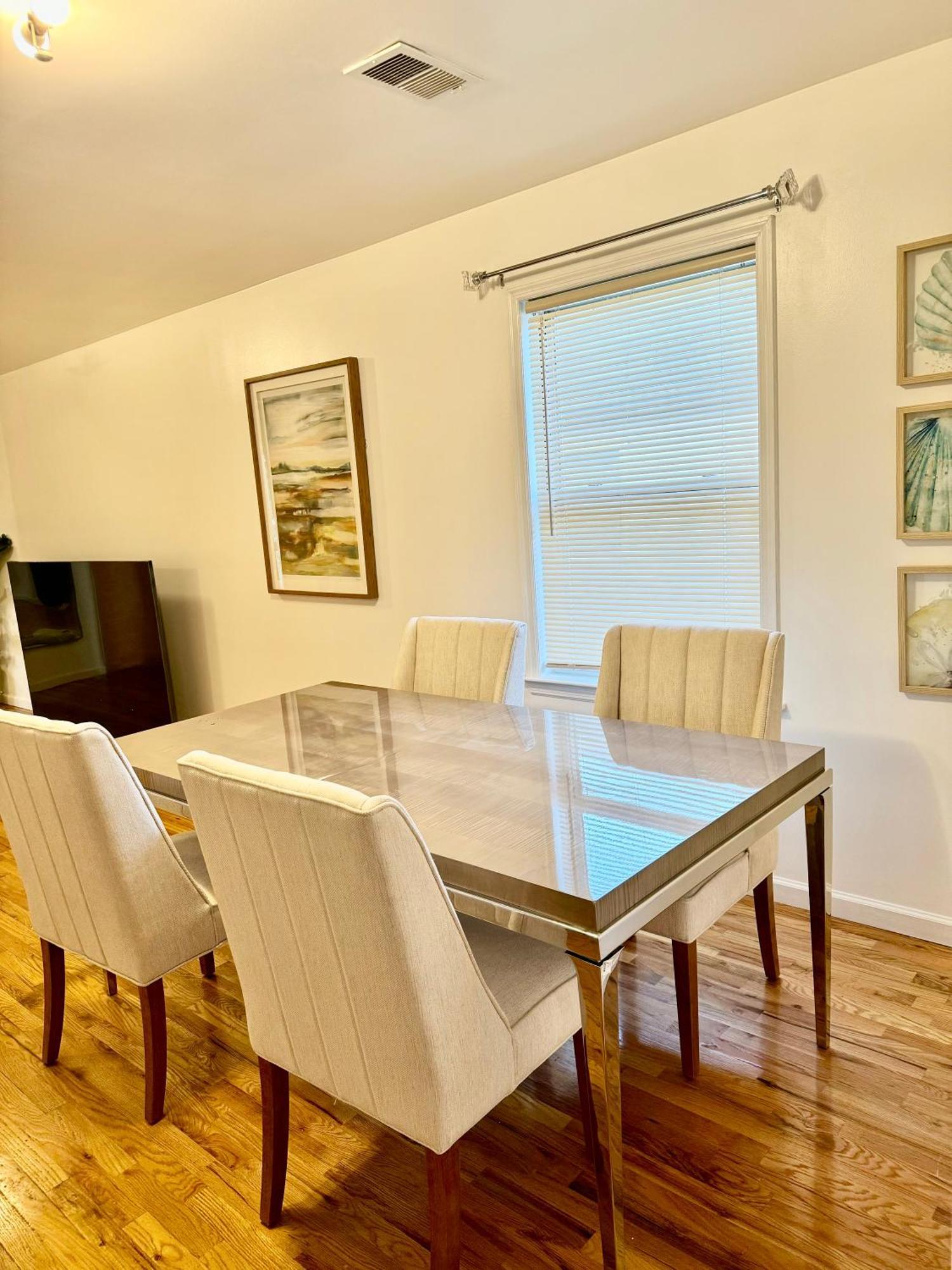Stylish Evergreen Apartment By Newark Airport 외부 사진