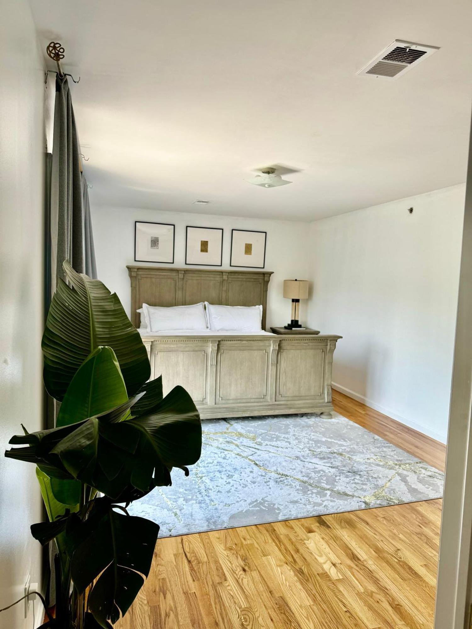 Stylish Evergreen Apartment By Newark Airport 외부 사진
